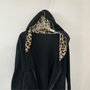 Long Black sweatshirt hoodie with cheetah leopard animal print women’s Size S
